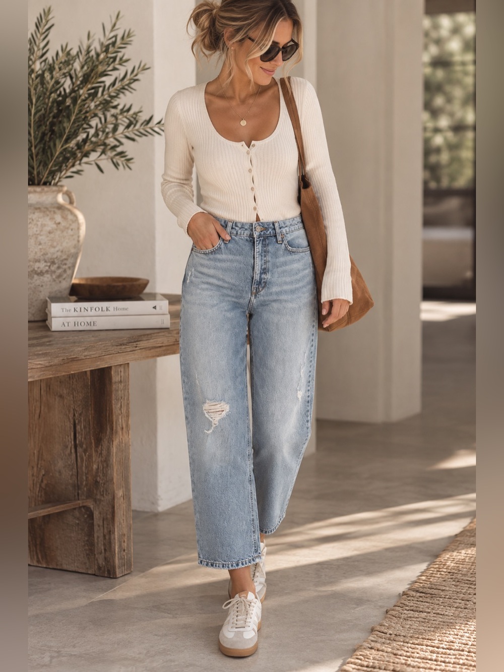 Lauren Conrad Crop Jeans Women’s Size 16 Light Wash Distressed Denim